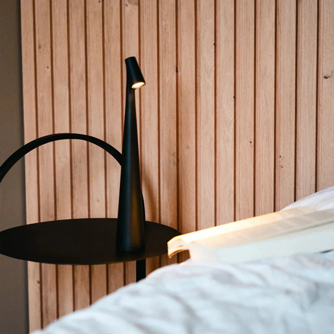 Minimalistische dimmbare Tischleuchte mit Touch in modernem Design