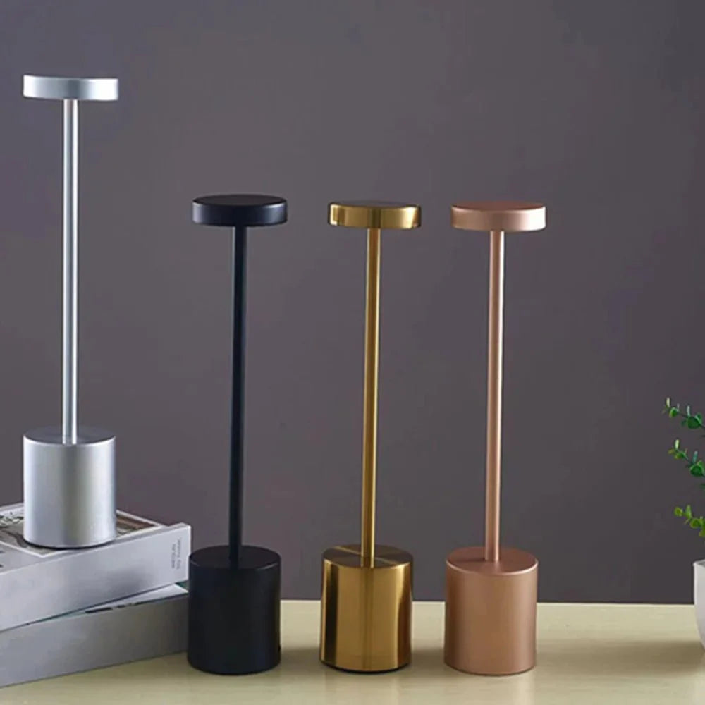 Kabellose LED-Tischlampe mit Touch-Funktion und schlankem Aluminiumkörper