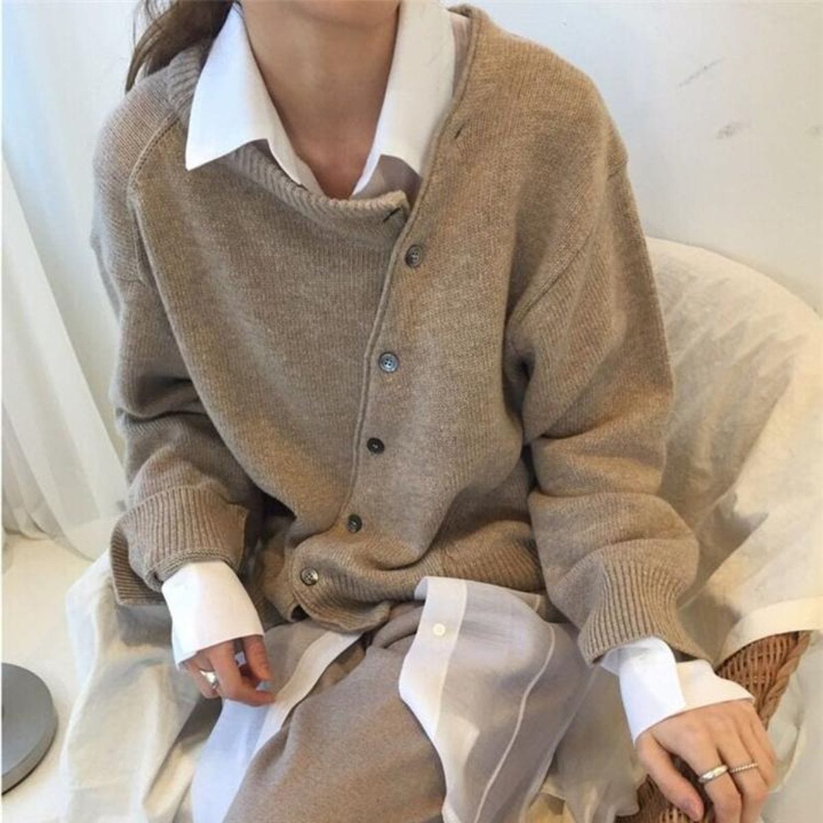 Damen Strickcardigan mit V-Ausschnitt und Knopfleiste