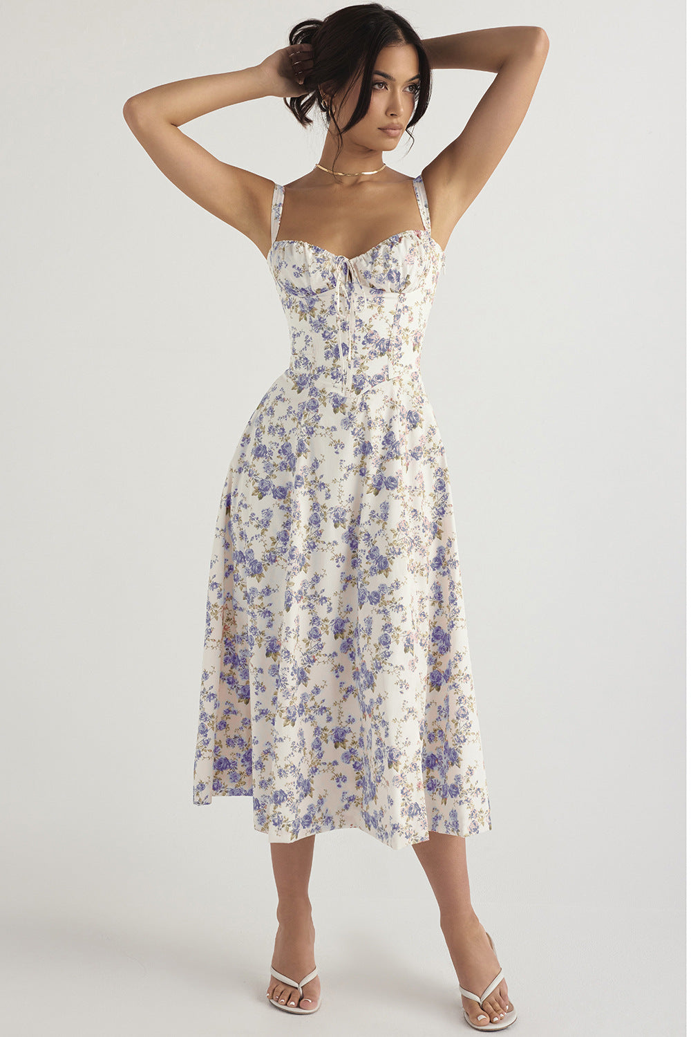 Midikleid mit Blumendruck und Schlitz