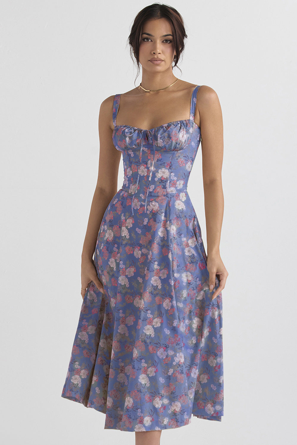 Midikleid mit Blumendruck und Schlitz