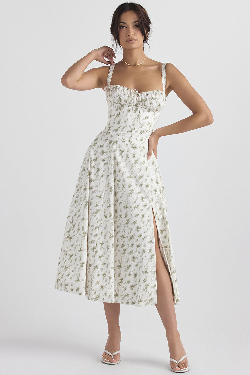 Midikleid mit Blumendruck und Schlitz