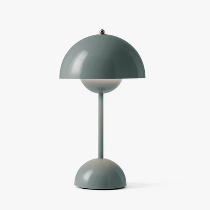 Kabellose LED-Tischlampe aus Metall im modernen Design