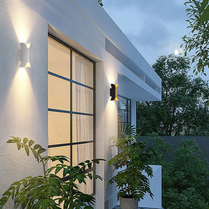 Orr Curved Outdoor LED Light – Wetterfeste Wandleuchte mit IP65 Schutz