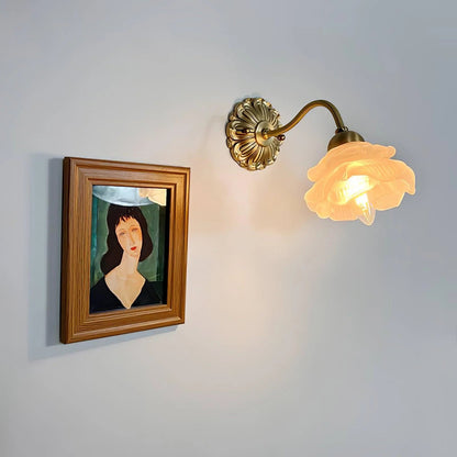 Rosette Messingwandlampe