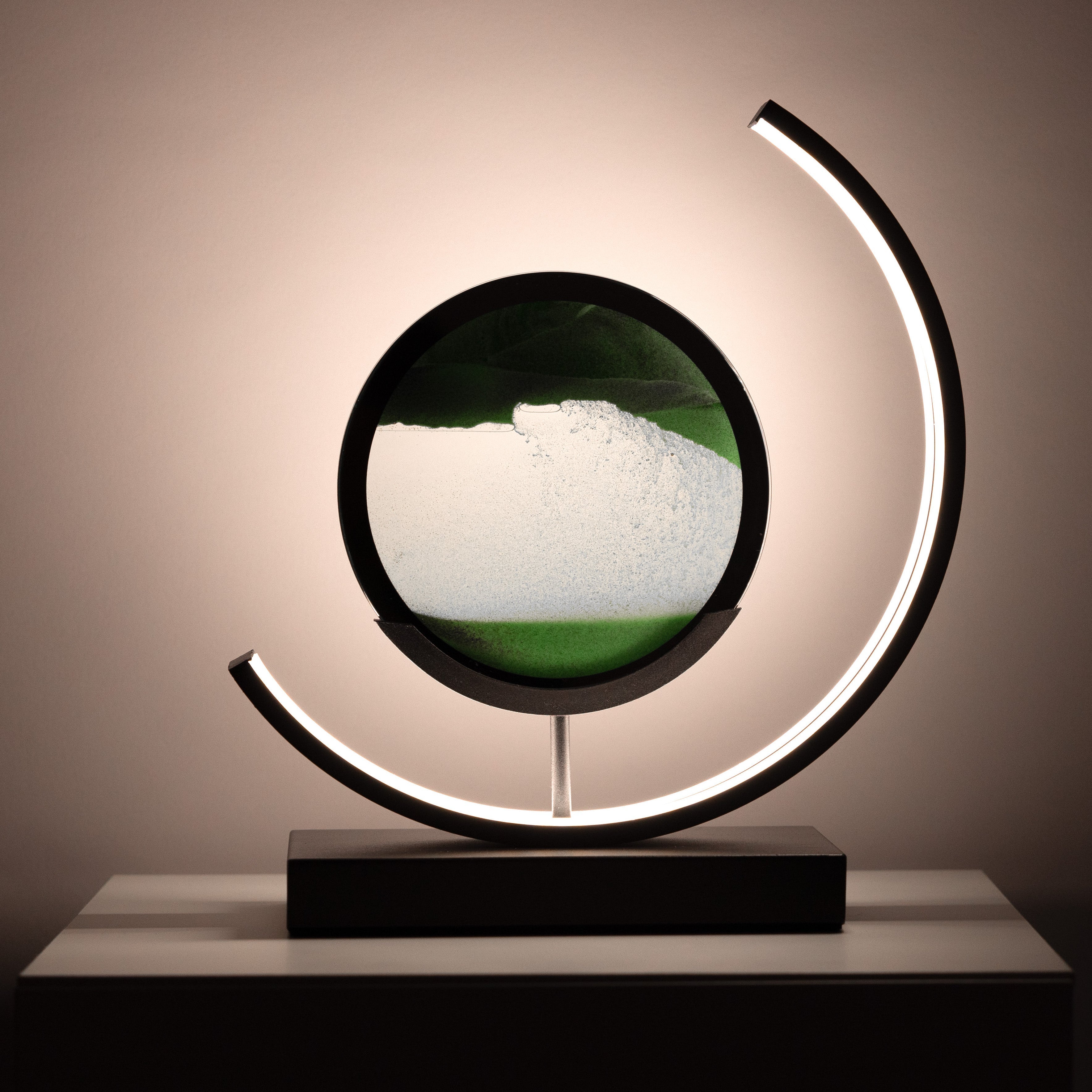 EvoLight - Moderne LED-Tischleuchte mit dimmbarer Beleuchtung und schlankem Design
