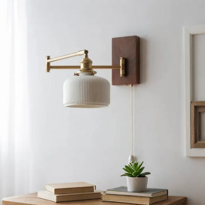 Moderne Holzwandlampe