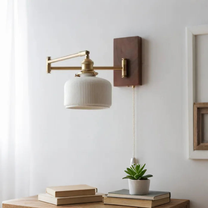 Moderne Holzwandlampe