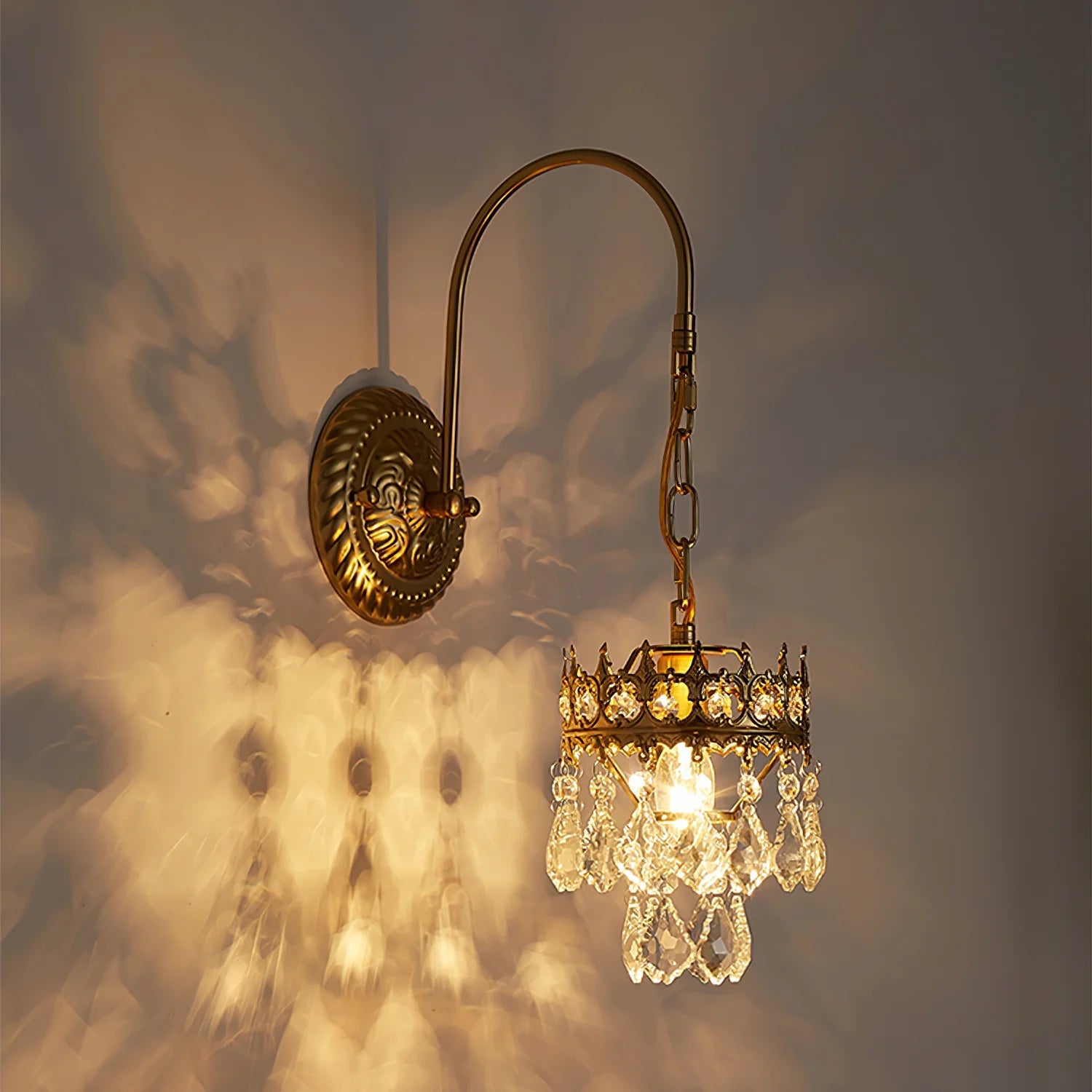 Klassische Kristall Wandleuchte mit warmem LED-Licht