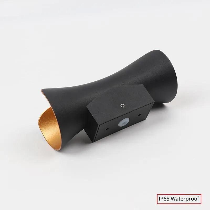 Orr Curved Outdoor LED Light – Wetterfeste Wandleuchte mit IP65 Schutz