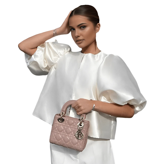 Elegante Satinbluse mit Puffärmeln und glänzender Oberfläche