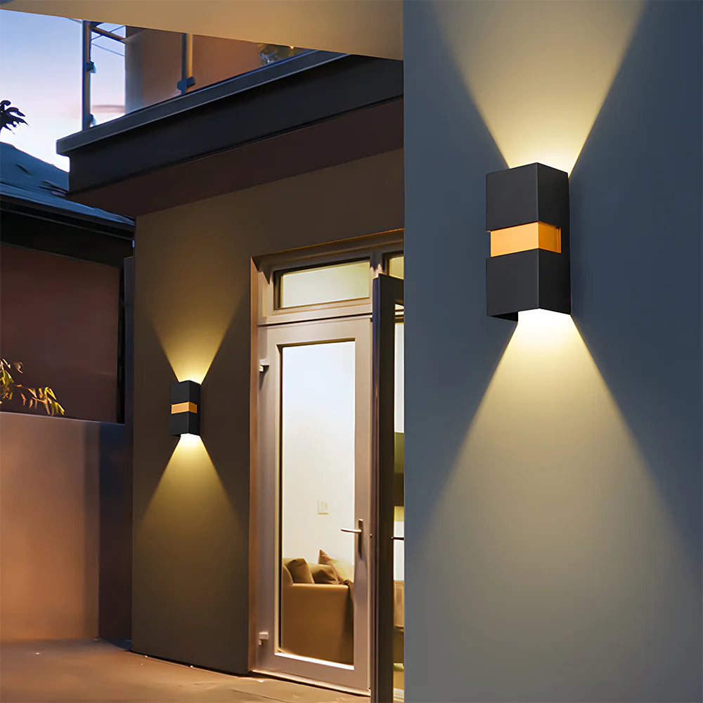 Moderne rechteckige Doppelkopf -LED -Wandlampe im Freien