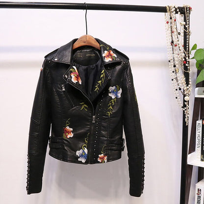 Bestickte Damen Kunstlederjacke im Bikerstil