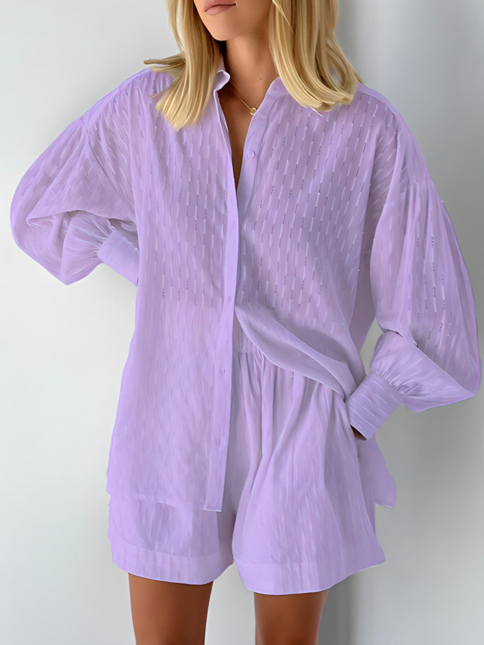 Zweiteiliges Sommer-Set für Damen aus Bluse und Shorts – Luftig & Stilvoll