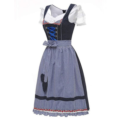 Zeitloses Dirndl im traditionellen Oktoberfest-Stil