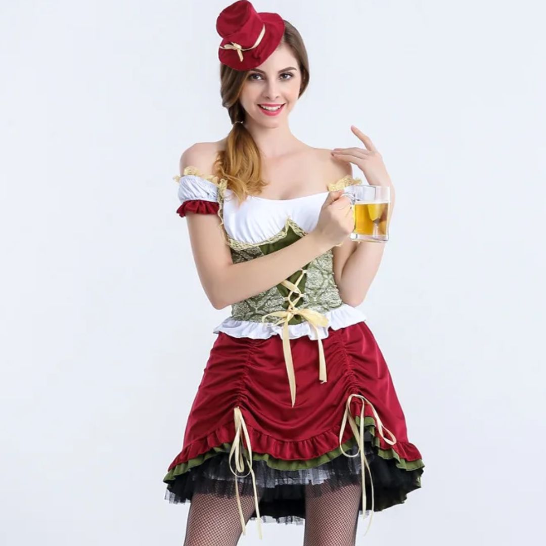 Verführerisches Dirndlkleid im Trachtenstil