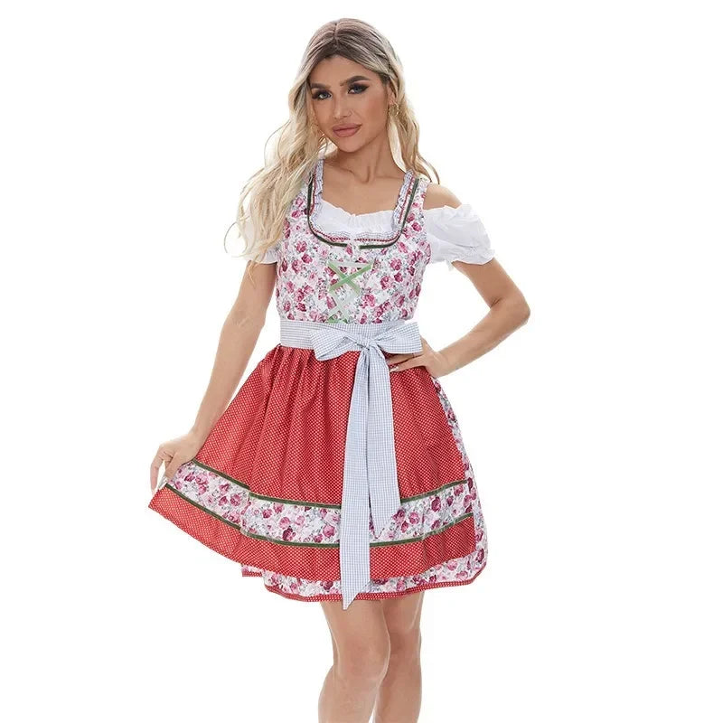 Kurzes Dirndl mit Blumenmuster und Schürze – Perfekt fürs Oktoberfest
