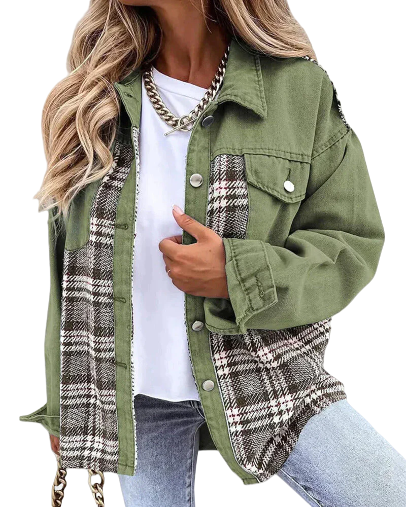 Damen Jeansjacke im modernen Patchwork-Stil mit Karodetails