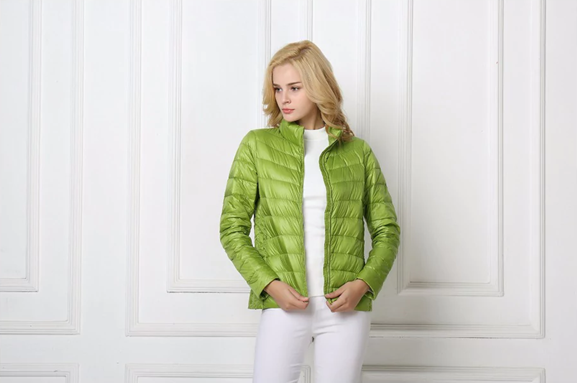 Leichte Damen-Daunenjacke mit Stehkragen für Frühling und Übergangszeit