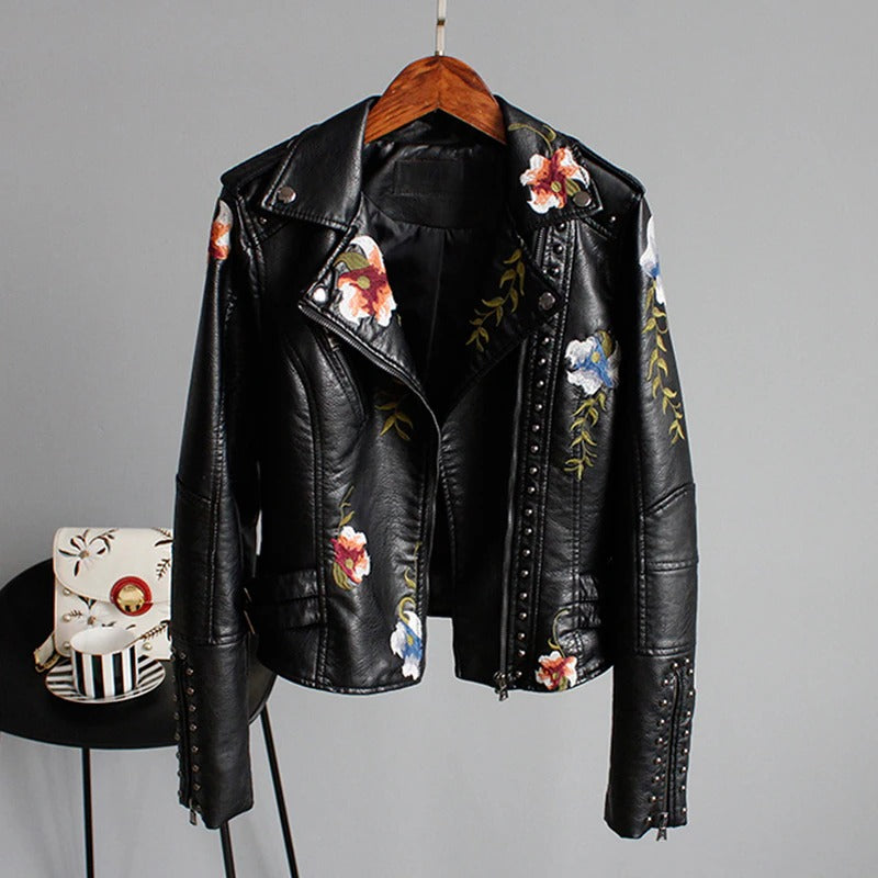 Bestickte Damen Kunstlederjacke im Bikerstil