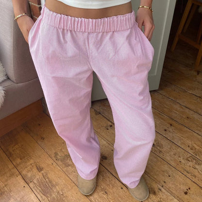 Damen Cordhose mit Gummibund und geradem Bein