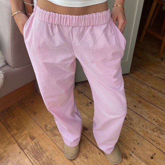 Damen Cordhose mit Gummibund und geradem Bein