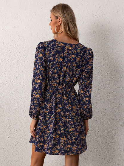 Romantisches Minikleid mit Blumenmuster