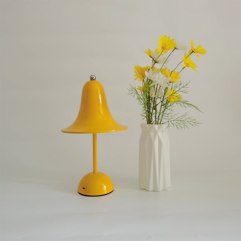 Kabellose Tischlampe mit Glockenschirm – dimmbar, modern, stilvoll
