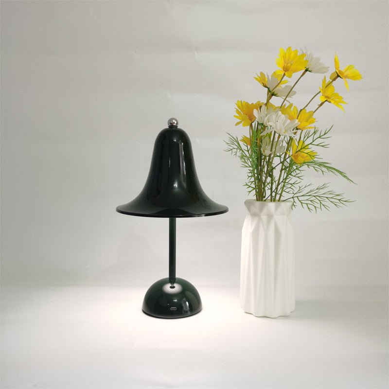 Kabellose Tischlampe mit Glockenschirm – dimmbar, modern, stilvoll