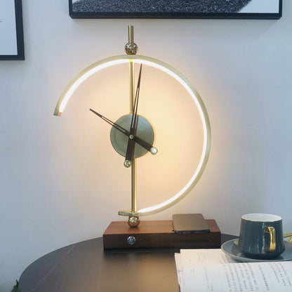 LED-Tischlampe mit integrierter Uhr und Holzsockel, dimmbar und drahtlos aufladbar