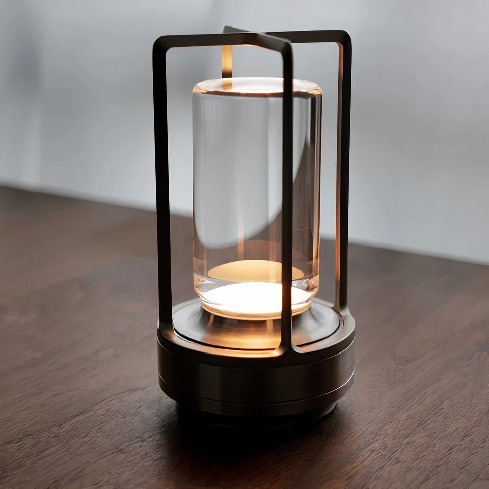 Dimmbare Tischlampe mit handpoliertem Kristallglas