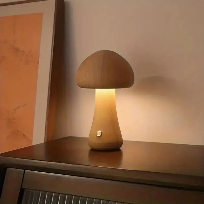 Kabellose Pilzform-Tischlampe aus Holz mit warmem LED-Licht