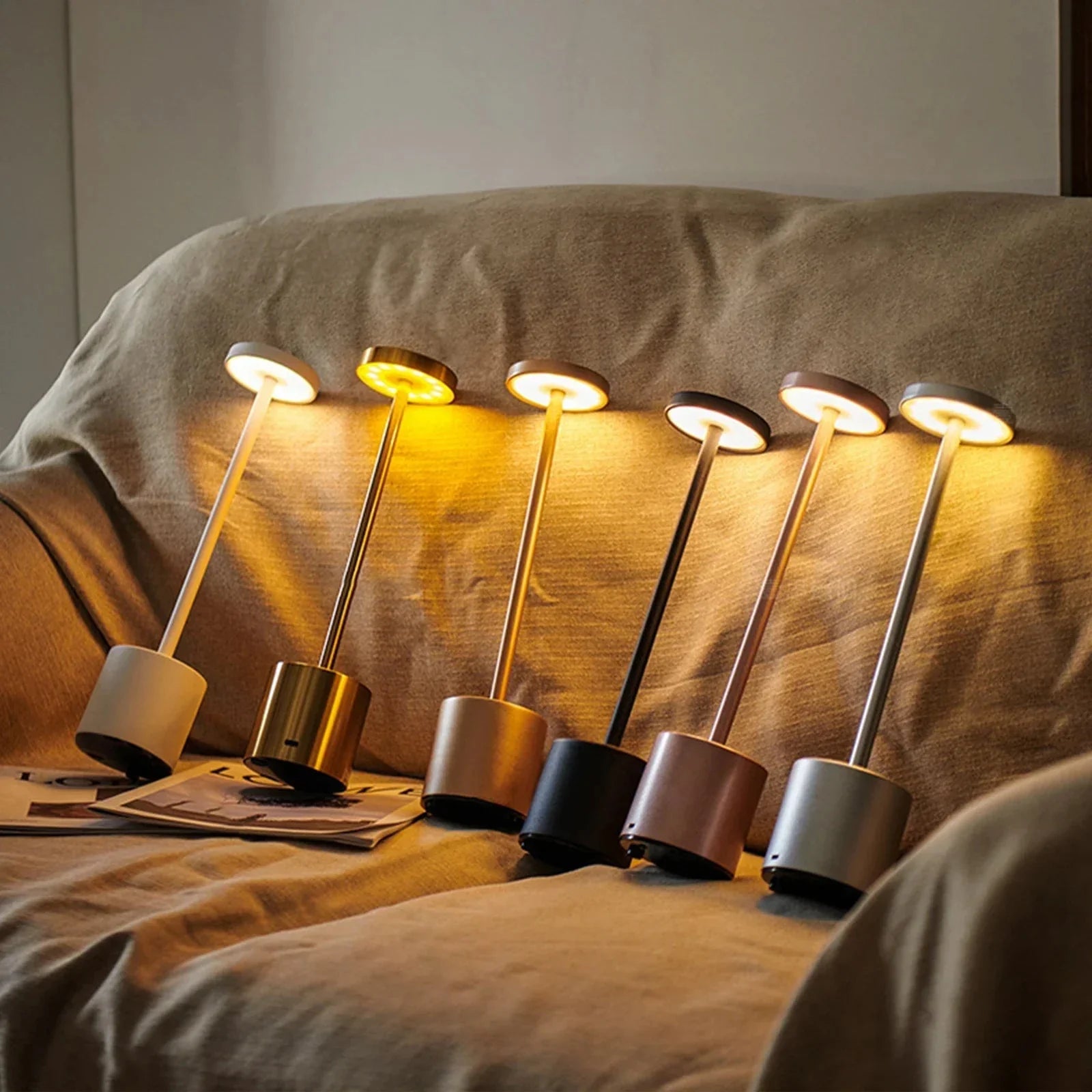 Kabellose LED-Tischlampe mit Touch-Funktion und schlankem Aluminiumkörper
