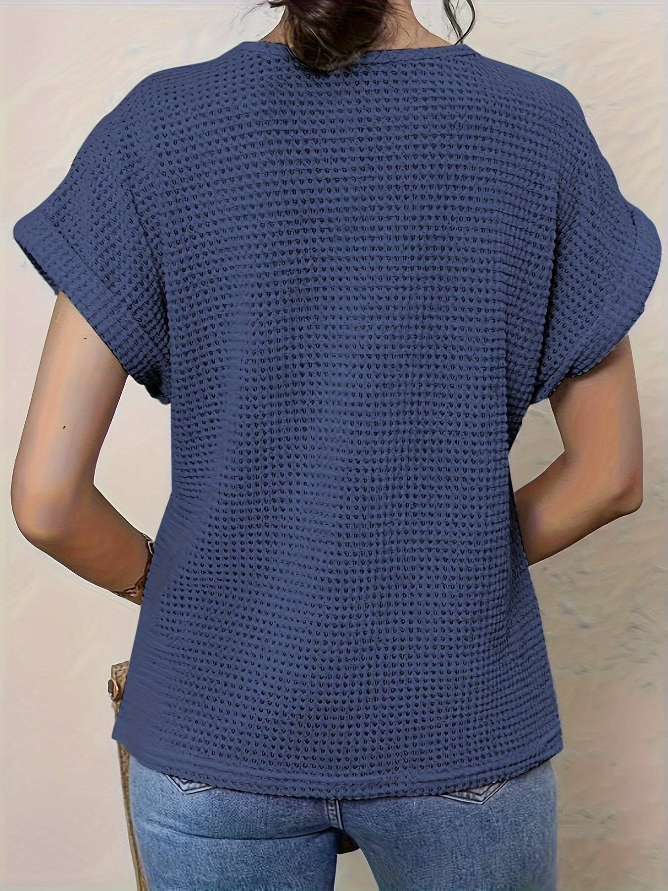 Damen Häkelshirt mit V-Ausschnitt und Lochmuster