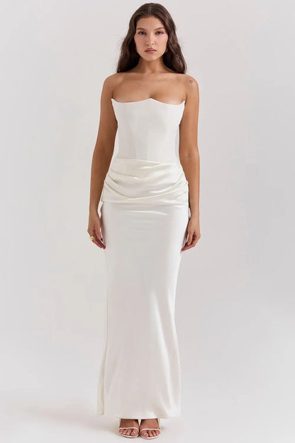 Schulterfreies Satin-Maxikleid mit Drapierung
