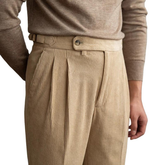Herren Cordhose im Vintage Stil mit geradem Schnitt