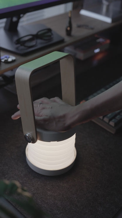 Tragbare Teleskop-Tischlampe für Camping & Zuhause