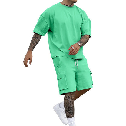 Set aus Freizeit-T-Shirt mit kurzen Ärmeln und Shorts für Herren