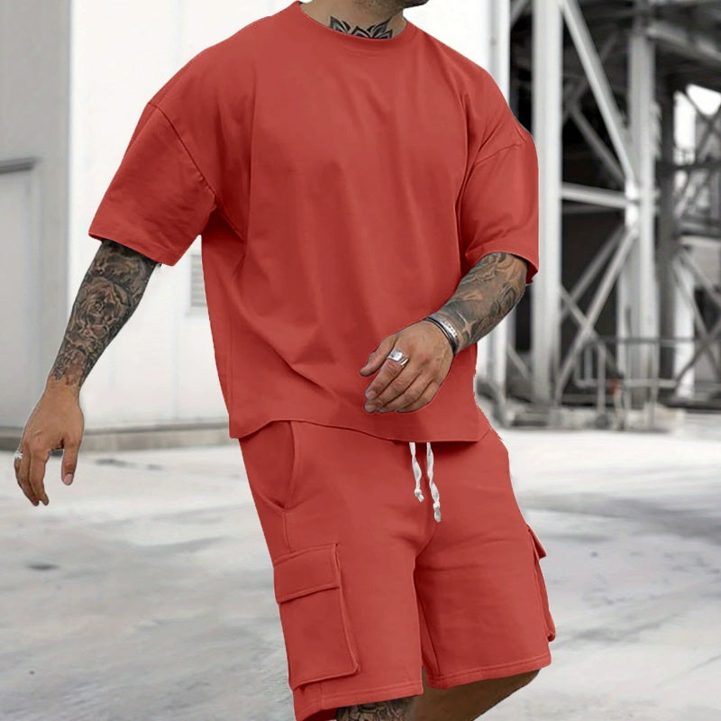 Set aus Freizeit-T-Shirt mit kurzen Ärmeln und Shorts für Herren